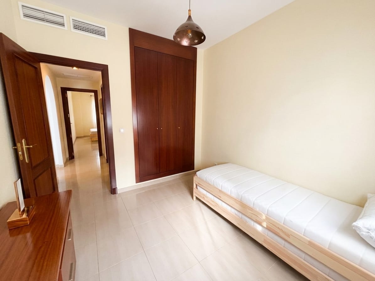 Ground Floor · Rota · 2 hab.