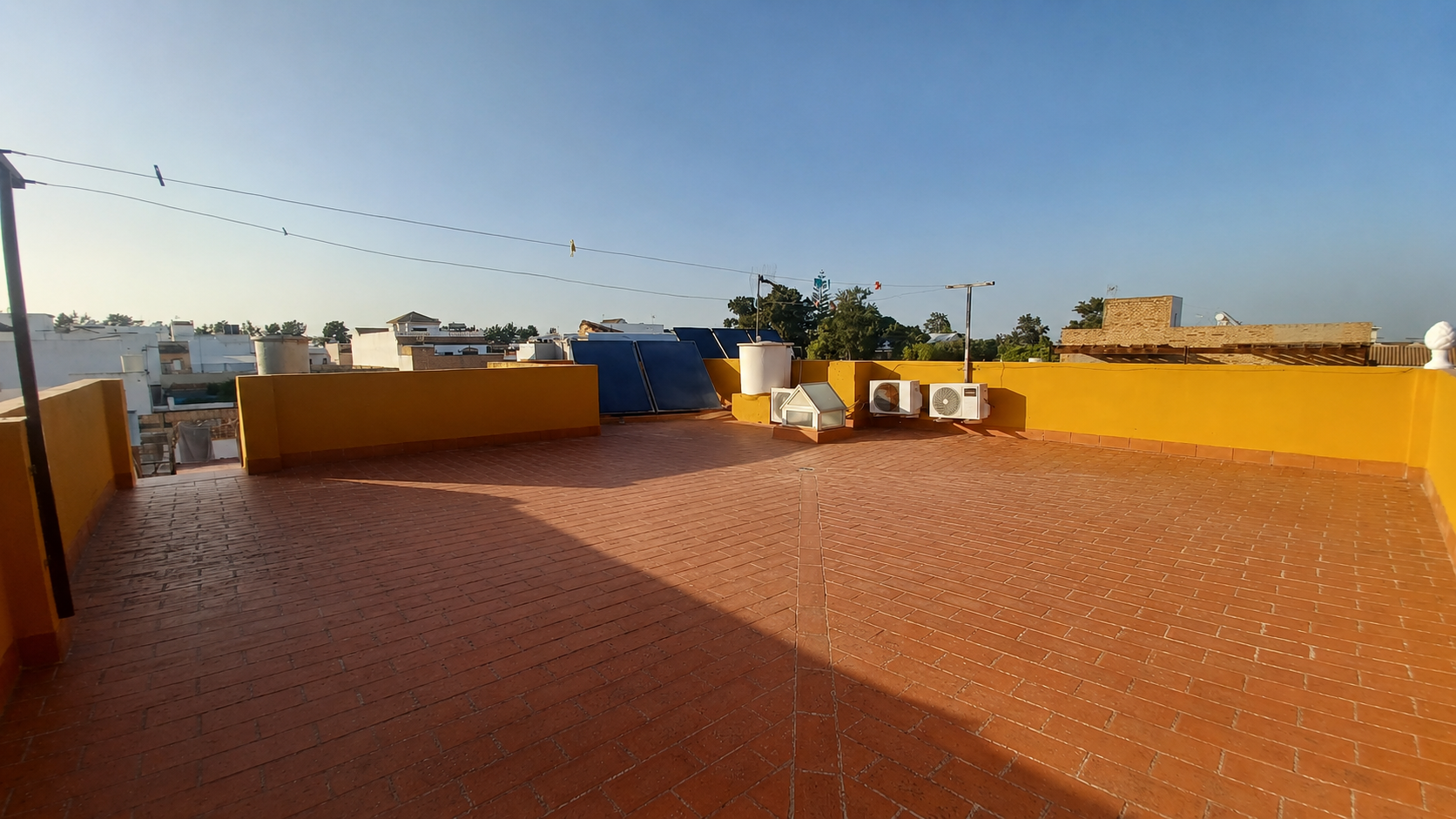 Casa · El Cuervo · 3 hab.