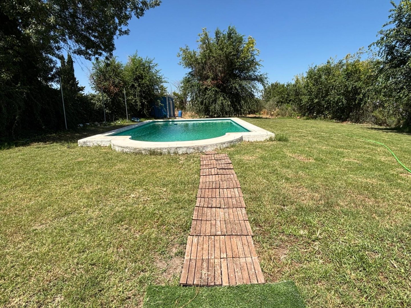 Finca · Las Cabezas de San Juan · 2 hab.